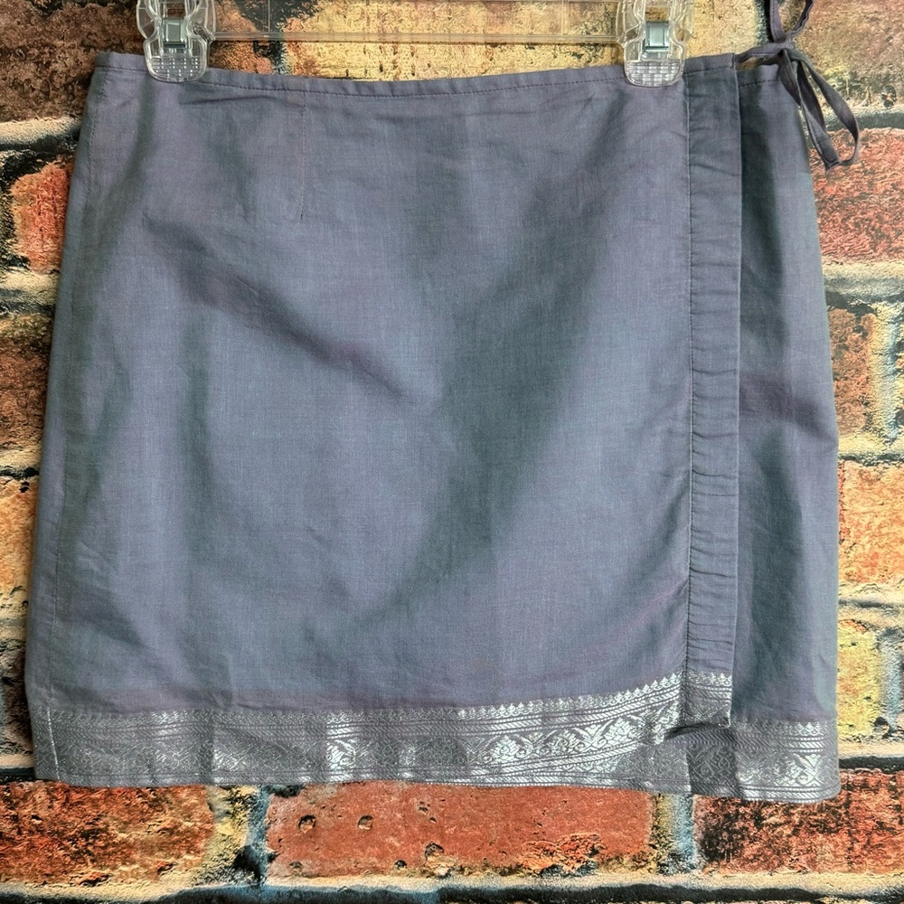 American Eagle Dichromatic Lined Wrap Floral Metallic Border Mini Skirt Size 6